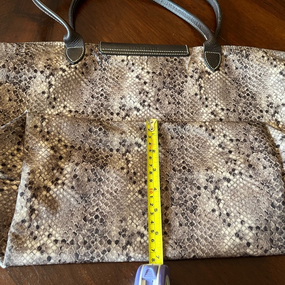 Le Pilage Saks Exclusive Large Shoulder Tote in Snakeskin - Picture 14 of 14